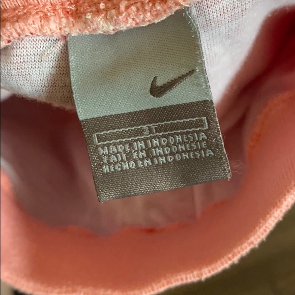 NIKE Set - Picture 3 of 6